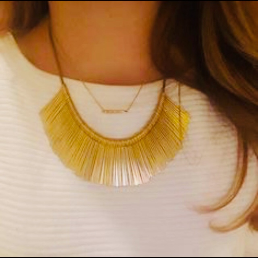 :: Stella & Dot Essential Fringe Gold Necklace - Picture 6 of 9